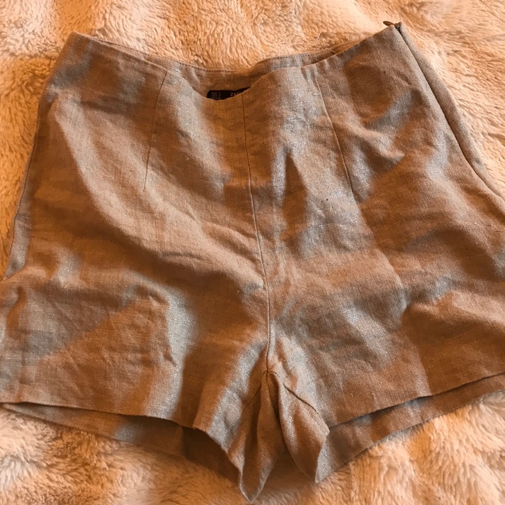 Champagne/ tan high waisted shorts